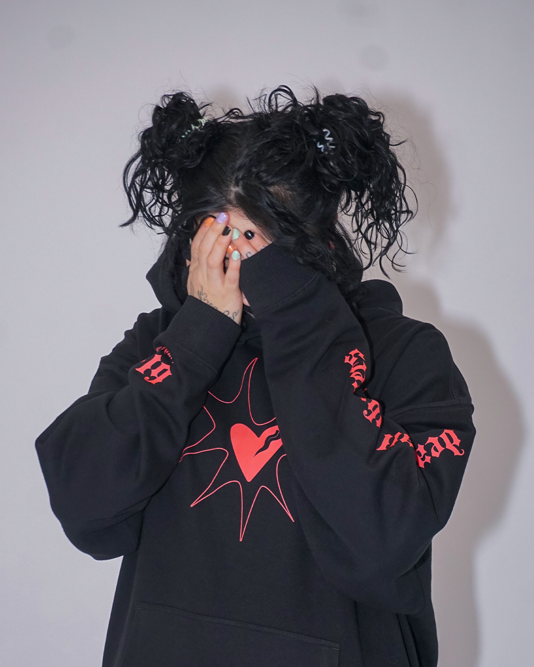 ITSADISASTA BLUT HOODIE BLACK