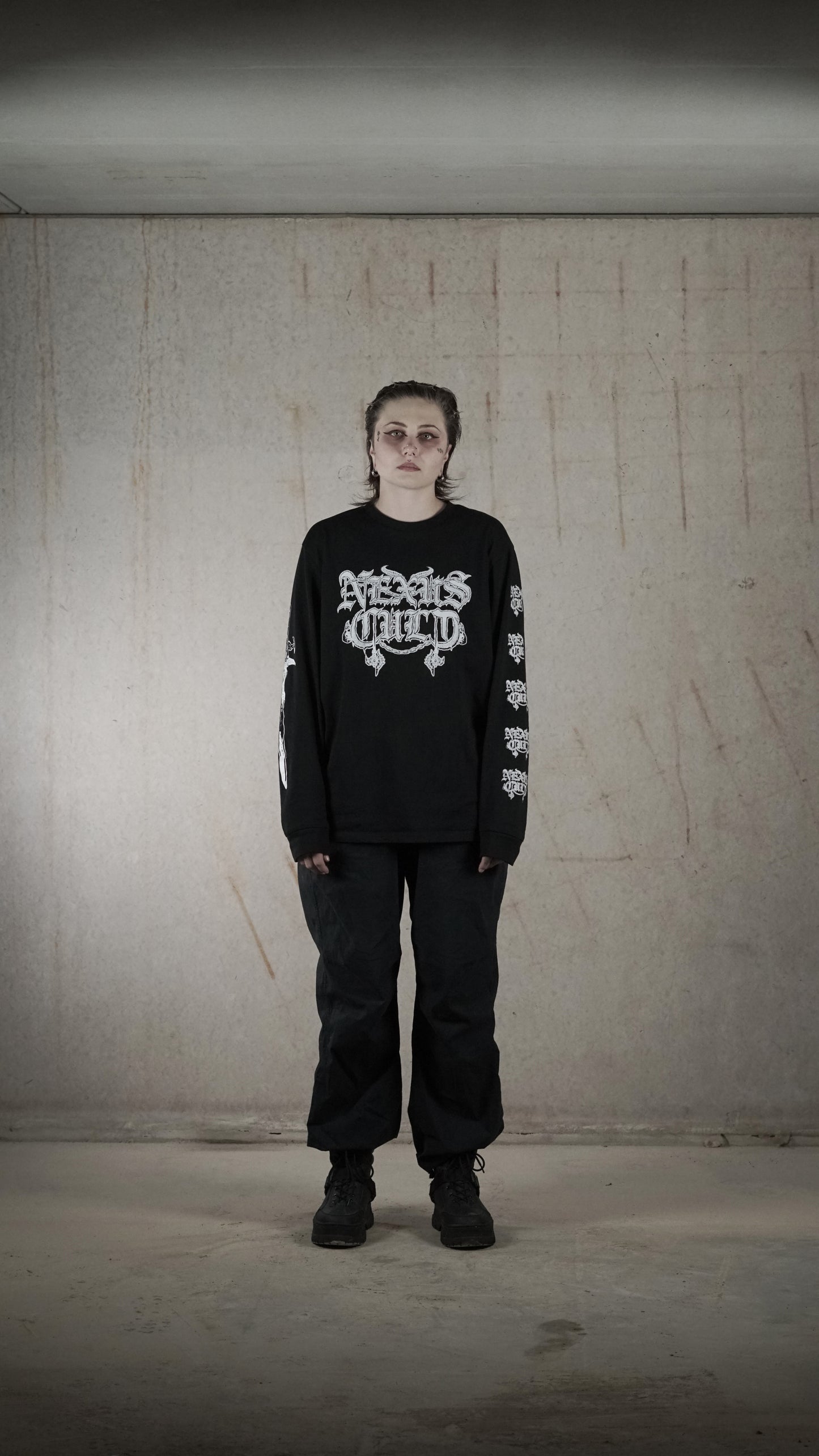"CRYPTIC REALM" LONGSLEEVE