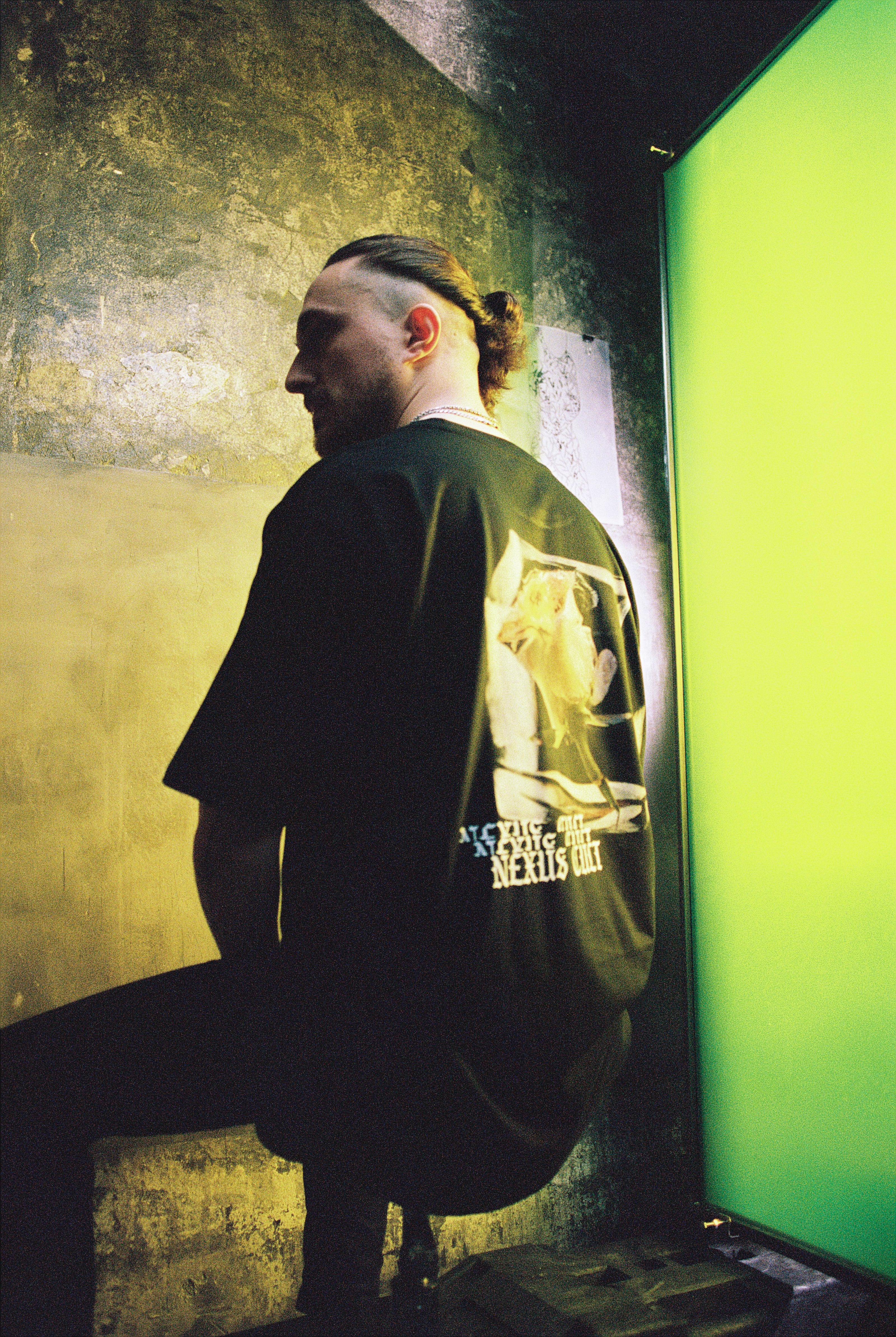 OVERSIZE SHIRT SCHWARZ MIT BACKPRINT